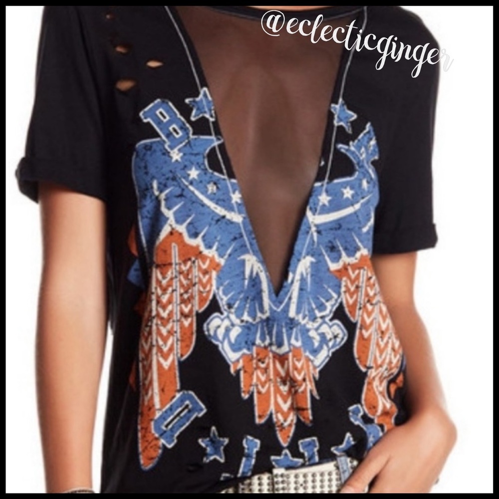 Black eagle graphic distressed deep V mesh panel short sleeve t-shirt S M